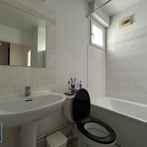 Location Appartement 1 pièce 28m² NOISY LE GRAND 93160 - Photo 2