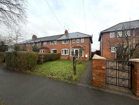 3 bedroom semi-detached house to rent - Photo 4