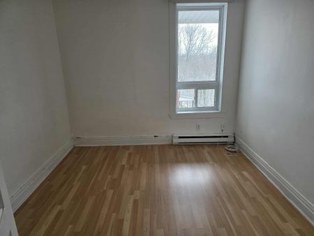 Grand 5 1/2 à louer - Photo 4