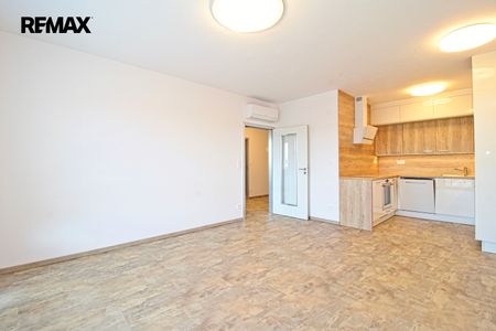 Pronájem bytu 2+kk v osobním vlastnictví 58 m², Plzeň - Photo 4