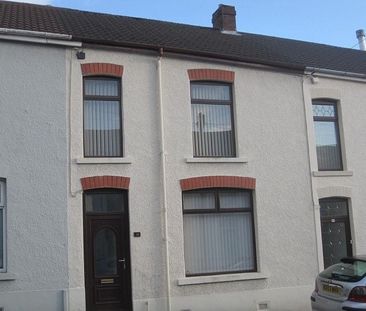 Brecon Road, Ystradgynlais, Swansea. - Photo 6