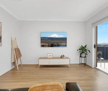 “AMAZING FAMILY HOME” - Photo 3