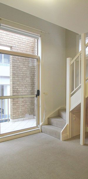 Loft Style Apartment in the Heart of Chatswood &ast;&ast; Available 28&sol;03&sol;25 &ast;&ast; - Photo 1