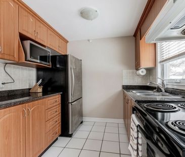 For Lease - 63 Burkwood Crescent, Toronto, Ontario - Photo 6