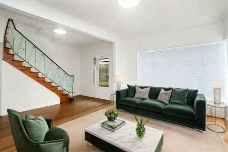 Unit 4/5 Bundalohn Court, St Kilda. - Photo 2