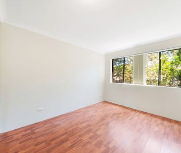 UPDATED 2 BEDROOM UNIT, FRESHLY PAINTED - Photo 3