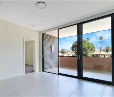 11/8 Main Avenue, Lidcombe - Photo 2