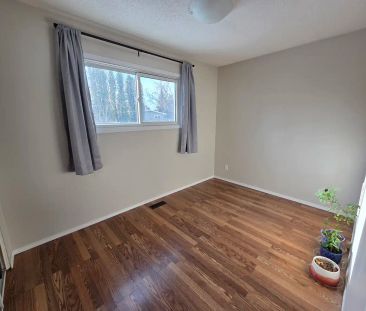 203 Campion Crescent — 2 Bedroom - Photo 6