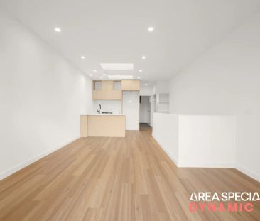 “Brand Town House in the Heart of Preston!” - Photo 4