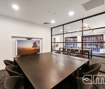 UNO 1 Bed 1 Bath 1 Study - Photo 4