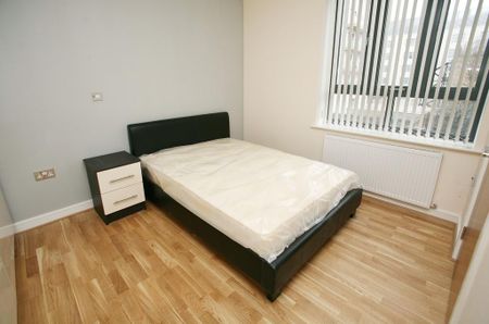 2 bedroom apartment to rent - Photo 4