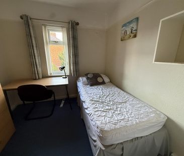 21 Well Street - Photo 5