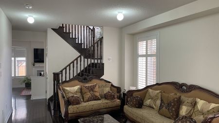 For Lease - 6 Bittersweet Road, Brampton, Ontario - Photo 2