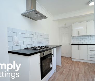 2 Bed property for rent - Photo 2