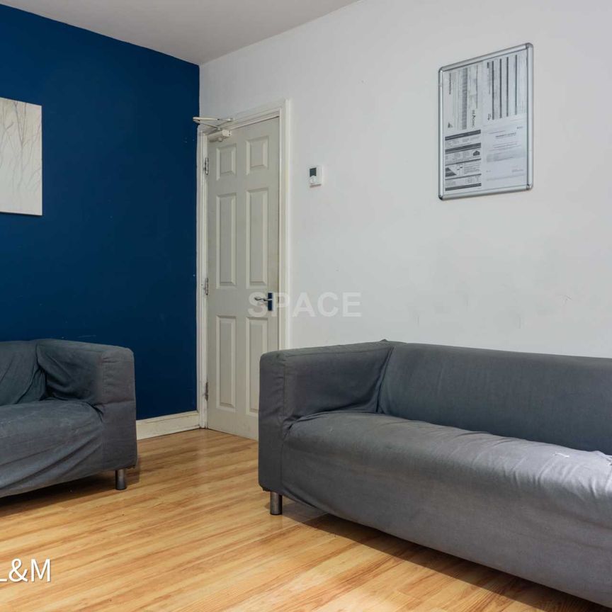 Grange Avenue, Earley, Reading, Berkshire, RG6 1DJ - Photo 1