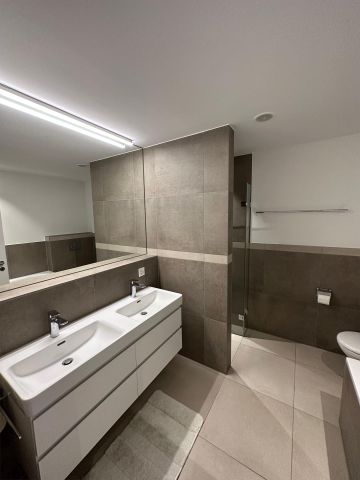 Wohnen über den Dächern – stilvoll, hell und modern. - Foto 4