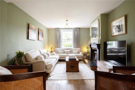 5 bedroom detached house to rent - Photo 2