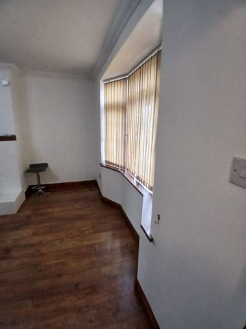 3 bed terraced house to rent in Beverley Road, Norwich - Photo 2