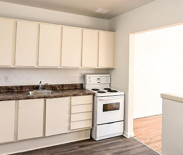 Upper James Court - Photo 3