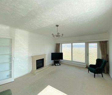 3 bedroom ground floor flat to rent - Photo 2