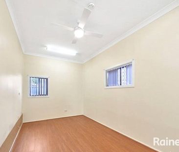 3 Fyfe Place, Glenfield, NSW 2167 - Photo 3