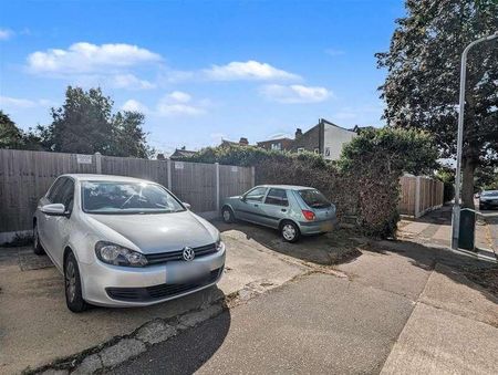 Cossington Road, Westcliff On Sea, SS0 - Photo 2