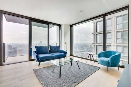 A modern 2 bedroom showcasing amazing views and close to Waterloo Station. - Photo 5