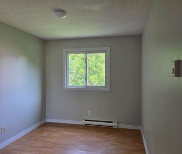 For Lease - 8800 Willoughby Drive Unit# 308, Niagara Falls, Ontario - Photo 6