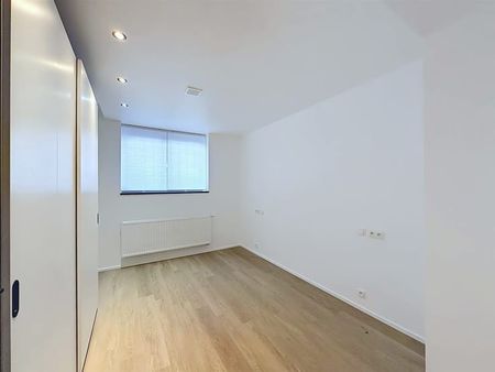 Appartement te huur - Foto 2