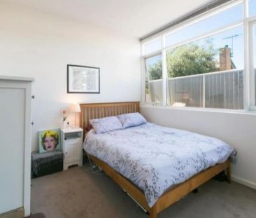 Unit 4/27 Grove Road, Hawthorn. - Photo 3