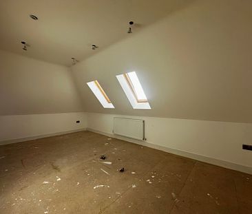 Desford Way, Ashford, Surrey,TW15 - Photo 4