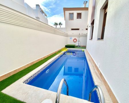 VILLA WITH 2 BEDROOMS AND 1 BATHROOM - SAN PEDRO DEL PINATAR - Photo 3