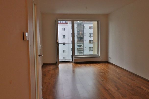 Pronájem bytu 2+kk 54 m², U plynárny , Praha - Фото 1