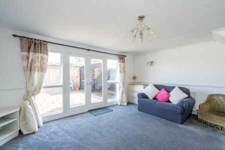 3 bedroom house to rent - Photo 2