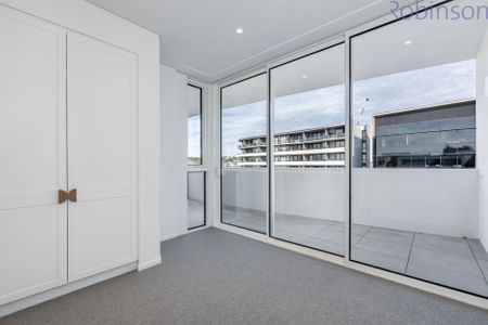 Luxurious, air-conditioned apartment in harbourside building with pool, gym and rooftop BBQ terrace; LUME Apartments - Photo 3