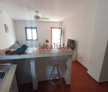 Alquiler de piso en A-355 - Photo 1