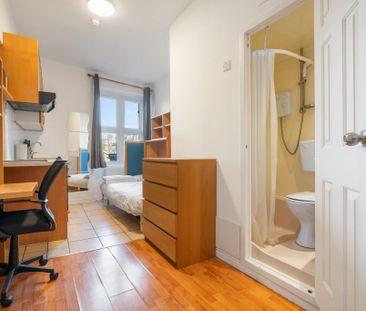 Flat 18 West Cromwell Road, Earls Court SW5 9QL - Photo 6