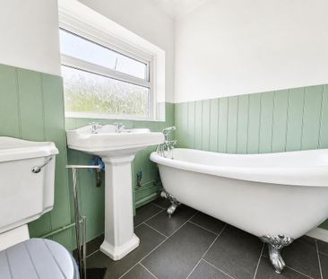 3 bedroom maisonette to rent - Photo 4