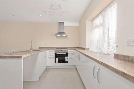 Flat B, - Ongar Road, Brentwood, CM15 - Photo 5