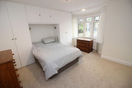 Rutherwyke Close, Stoneleigh - Photo 2