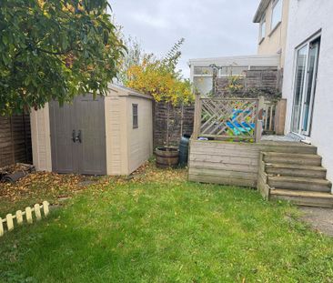 4 bedroom semi-detached house to rent - Photo 5