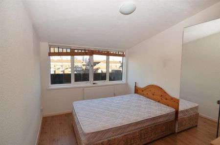2 bedroom maisonette to rent - Photo 3