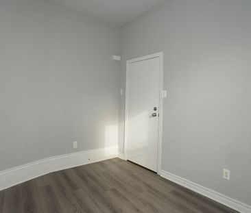 For Lease - 53 Mcclary Avenue Unit# Unit 5, London South, Ontario - Photo 4