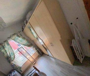 Room in a Shared House, Newland Street, M8 - Photo 6