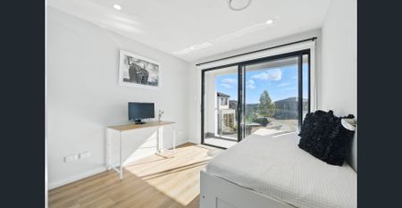 BEAUTIFUL FAMILY HOME - Photo 3