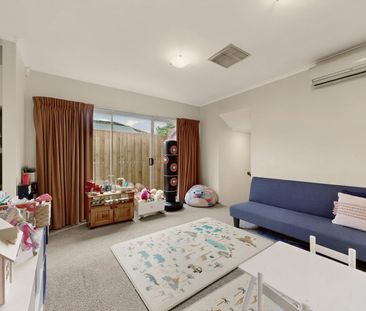 Character-Filled Living in Berwick’s Beloved Timbarra Estate - Photo 4