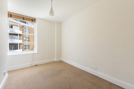 2 Bed Flat - Photo 4