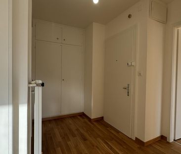 Charmant appartement rénové au dernier étage à Chatillens - Photo 5
