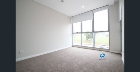 MODERN 2 BEDROOM PLUS STUDY APT - Photo 2