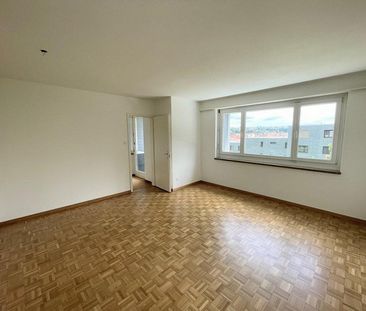 Grosszügige, helle Wohnung - Photo 1